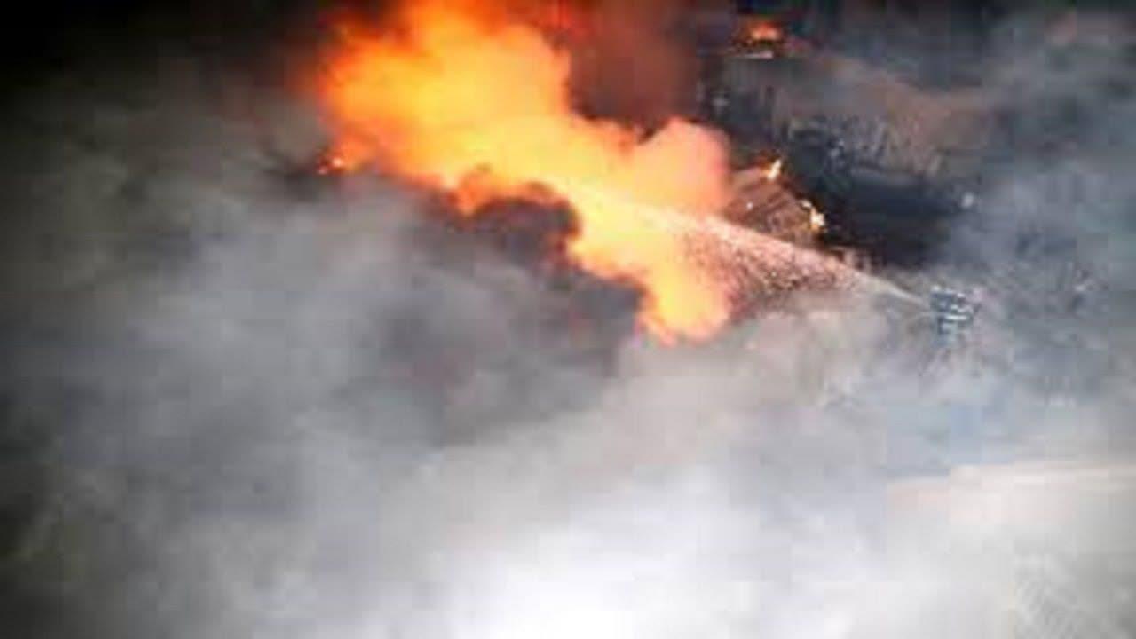 آتش سوزی گسترده در شرکت تولید روانکار صنعتی
