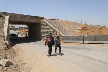 اجرای پروژه تعریض پل زیرگذر راه‌آهن زردنجان اصفهان
